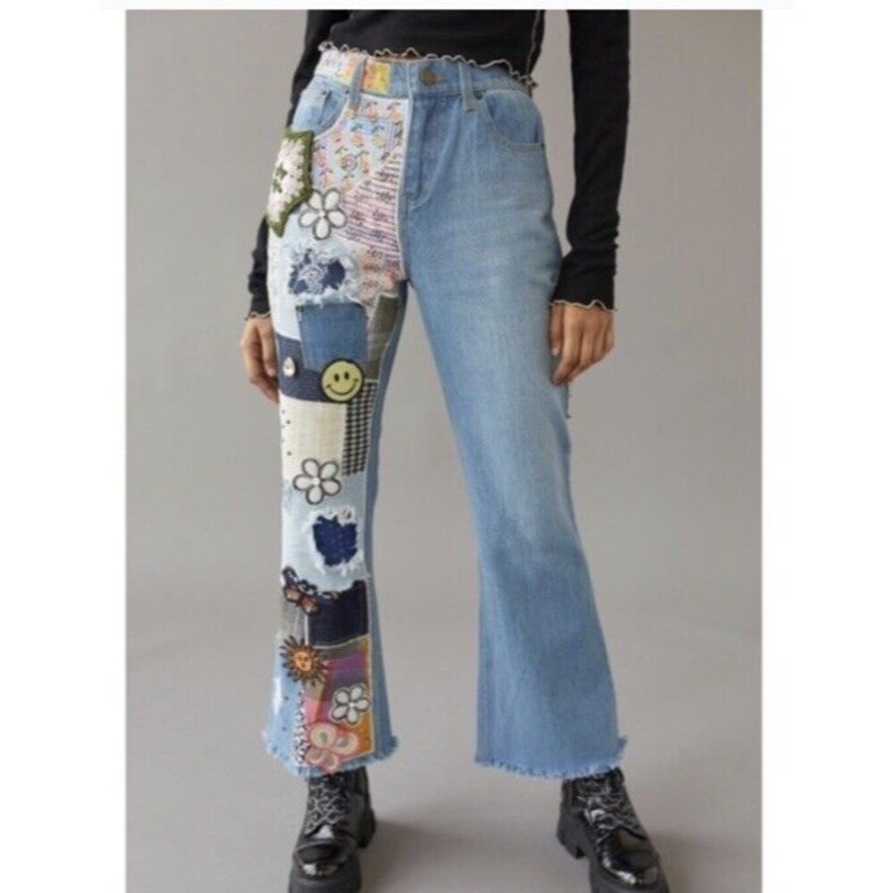URBAN OUTFITTERS BDG PATCHWORK FLARE JEANS SIZE 30 NWOT